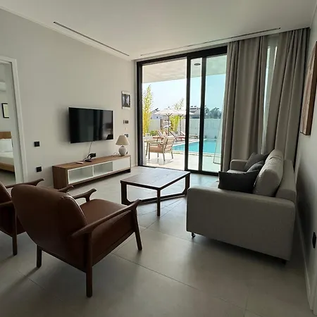 Ashta - Zen 2 ヴィラ