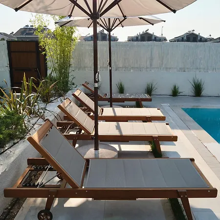 Ashta - Zen 2 ヴィラ *