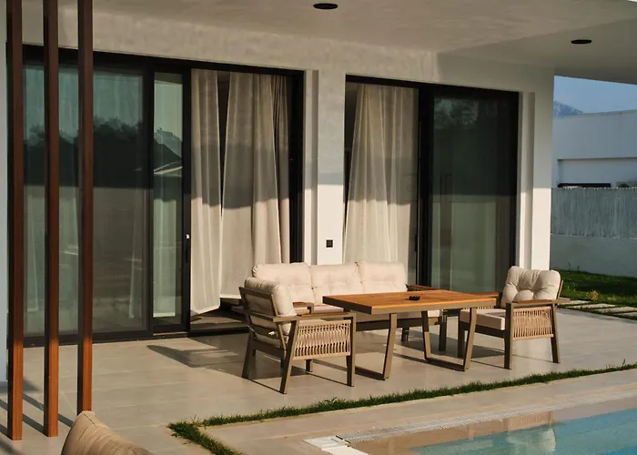 Ashta - Zen 2 빌라 페티예